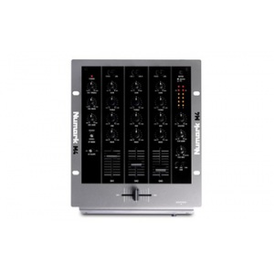 NUMARK M4