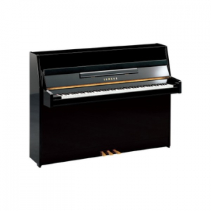 YAMAHA P116M PRETO POLIDO